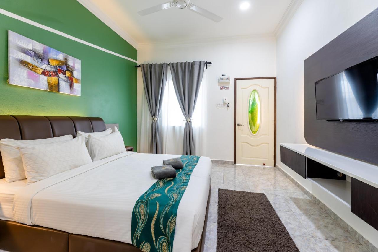 Cenang Rooms With Pool By Virgo Star Resort Pantai Cenang  Exterior photo