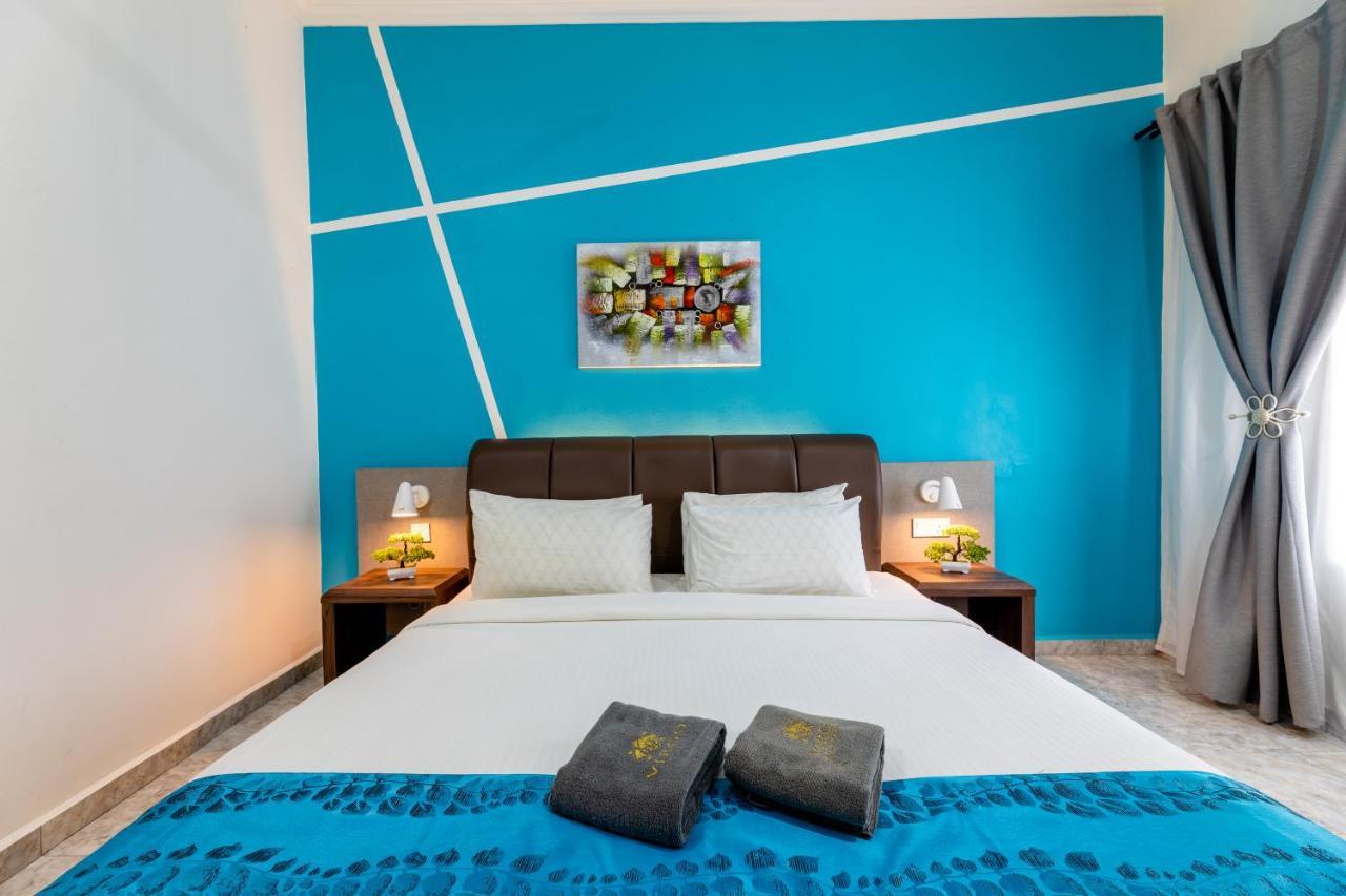 Cenang Rooms With Pool By Virgo Star Resort Pantai Cenang  Exterior photo